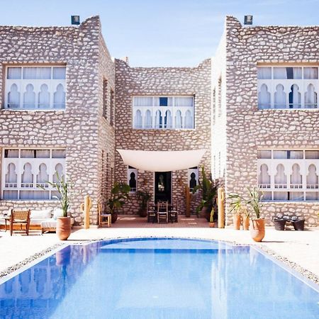 La Maison Des Ailleurs Szavíra Kültér fotó