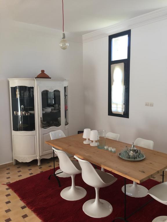 La Maison Des Ailleurs Szavíra Kültér fotó